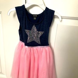 Sleeveless blue/pink dress